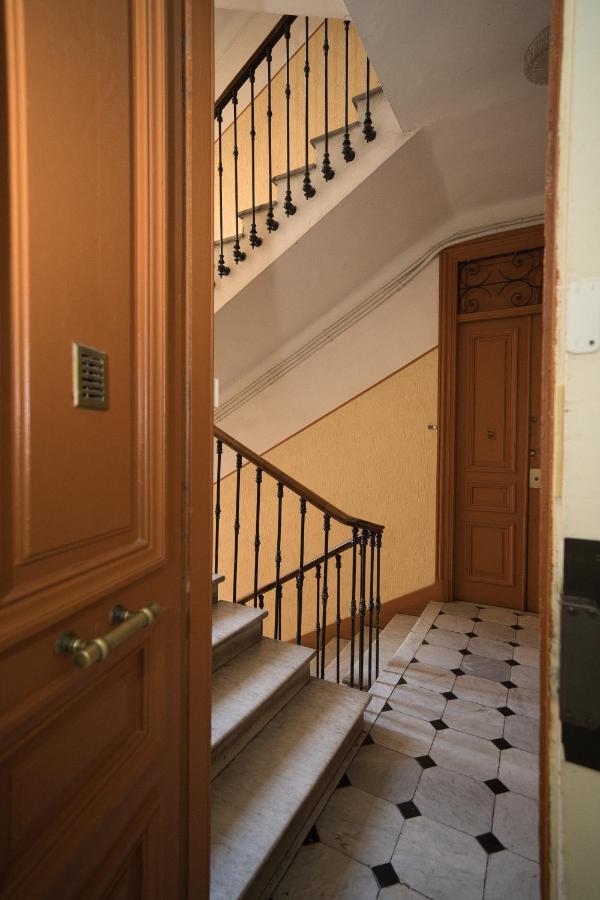 Lusso 5 Beds