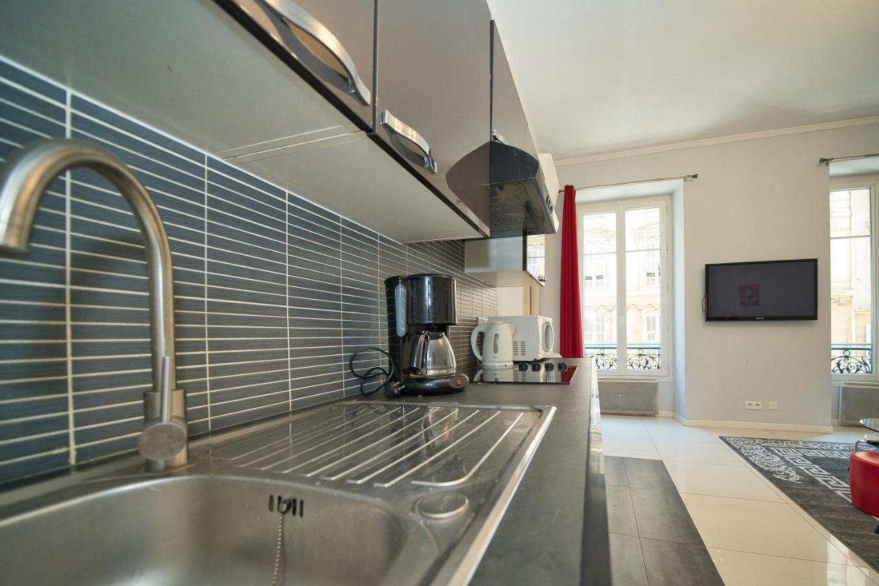 Lusso 5 Beds Apartment *