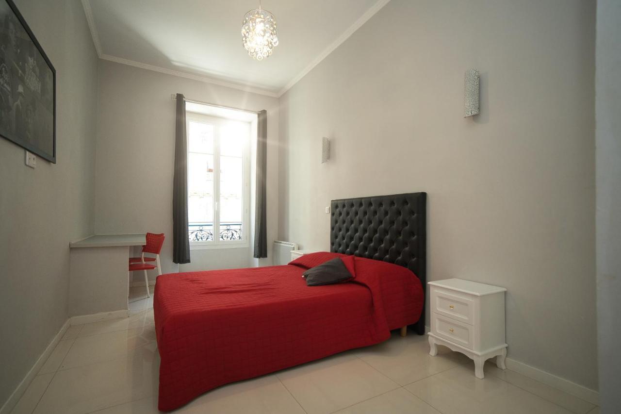 Lusso 5 Beds * Nice