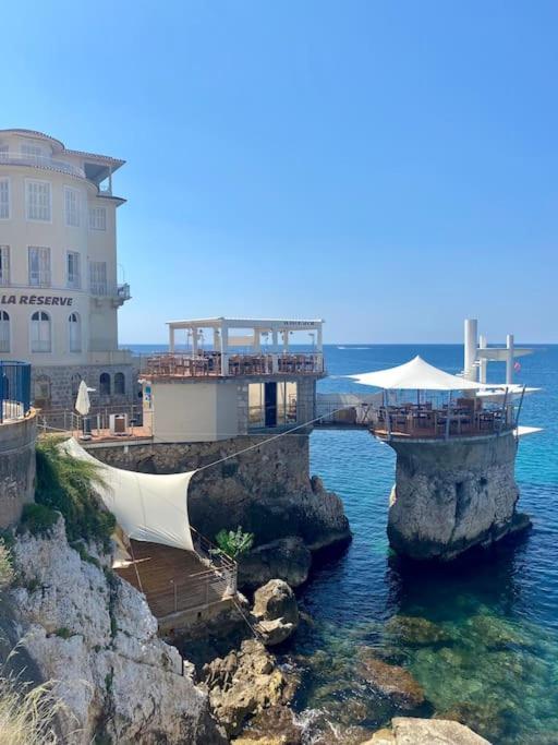 Nautical Living In The Sought-after Port Nice