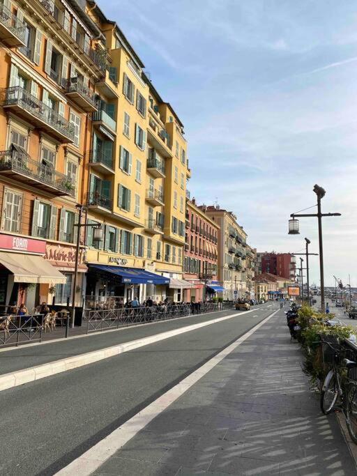 Nautical Living In The Sought-after Port Apartment Nice