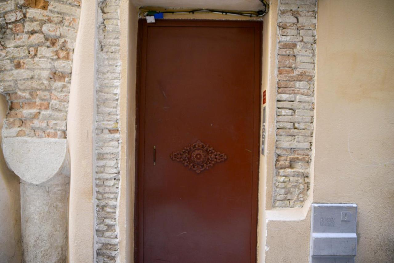 Apartment Sunny In Heart Of Old Town *