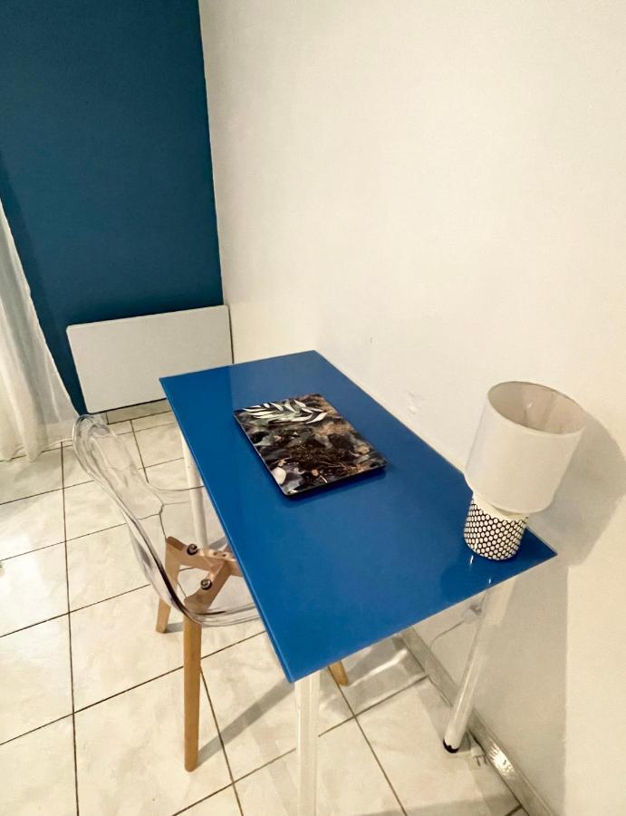 Joli Spacieux A 3 Min A Pied De La Appartement