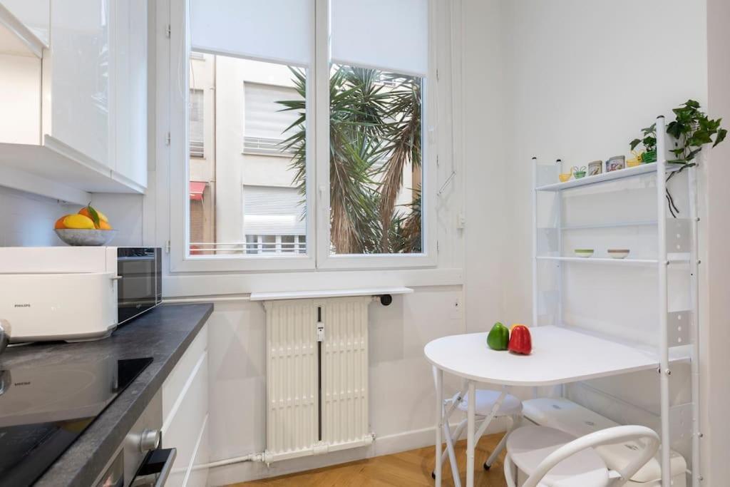 Promenade, 2pieces Chic Et Clim Avec Terrasse Appartement Nice