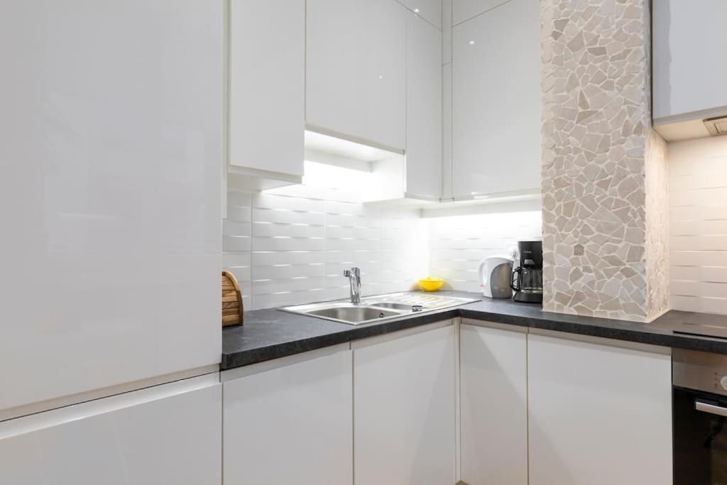 Appartement Promenade, 2pieces Chic Et Clim Avec Terrasse