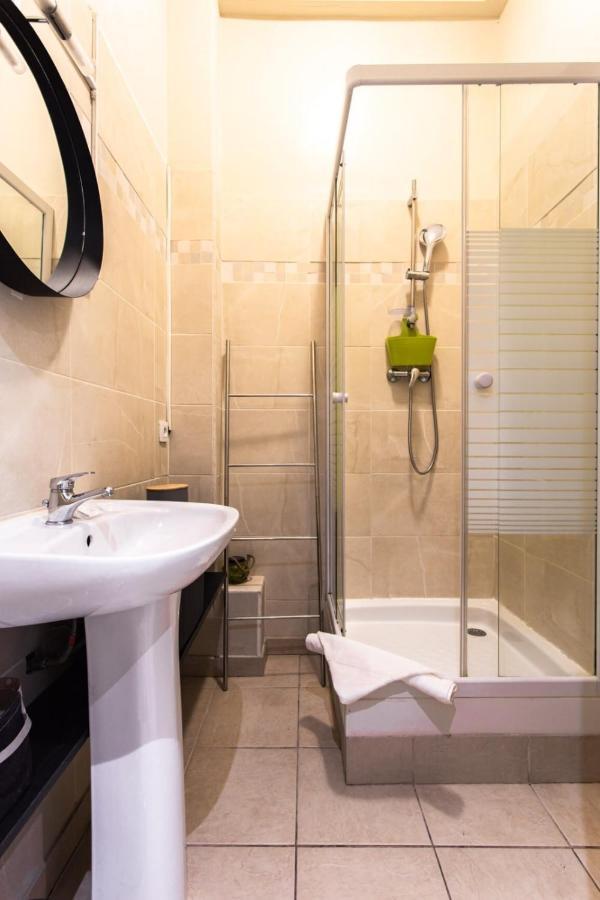 Apartment Air-conditioned Flat In The Centre Of Nice