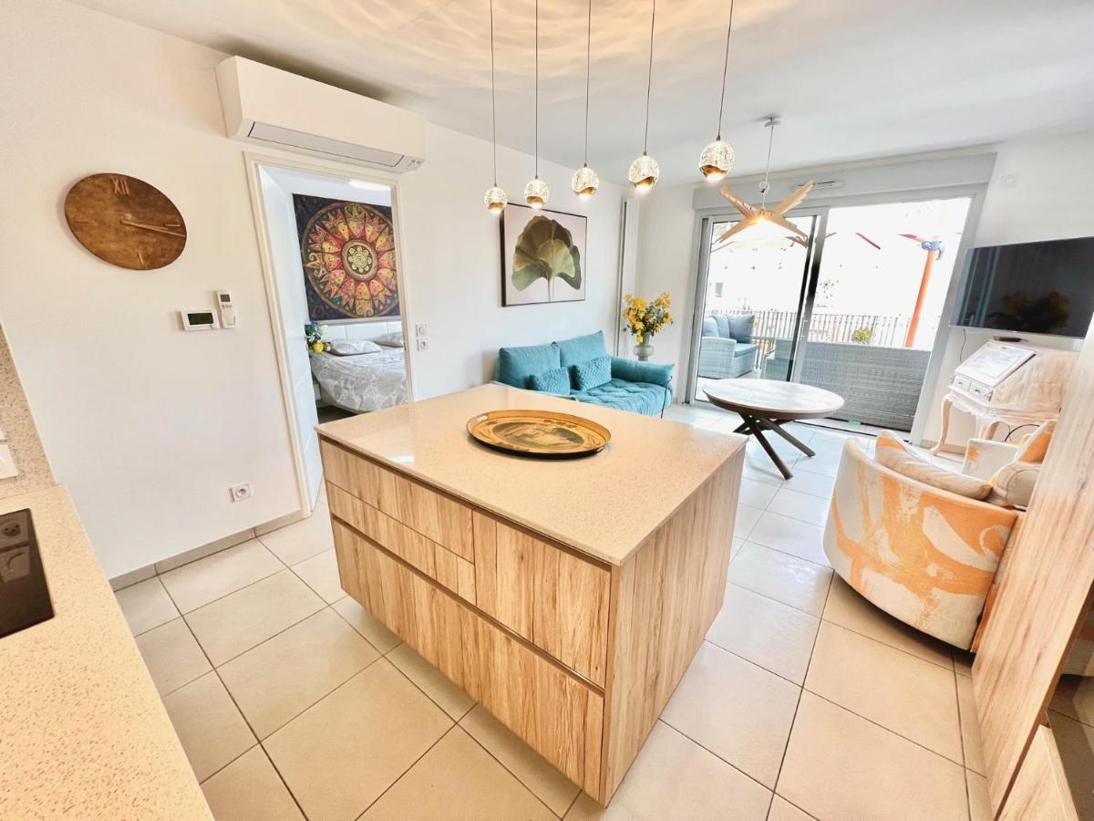Riviera - Superbe 3 Pieces Avec Terrasse Plein Sud Et Parking Ac- La Terrasse Du Jardin Du Ray