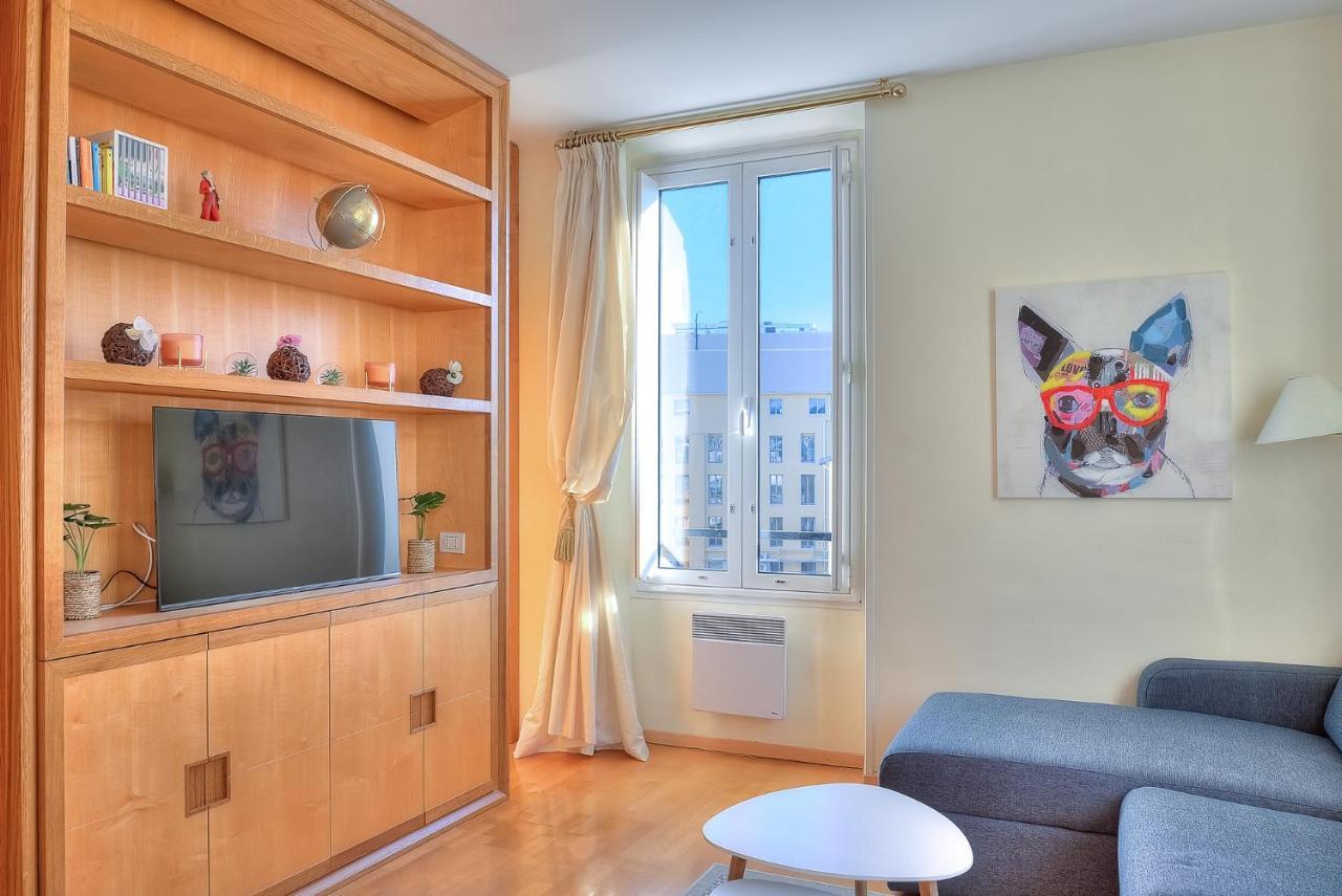 Lumineux Appartement- Carre D'or- Proche Mer Bed & Breakfast Nice