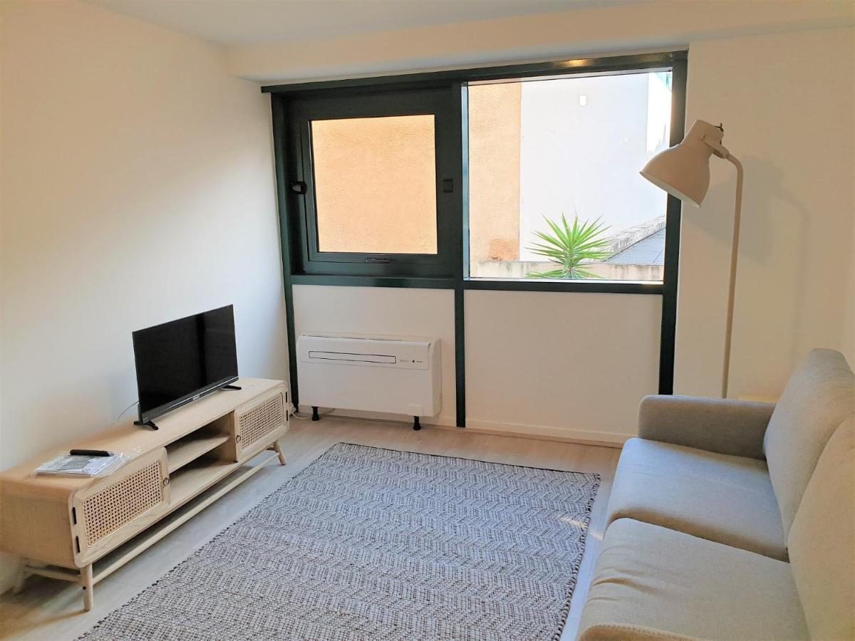 Dana Centre Mer 11 Apartment