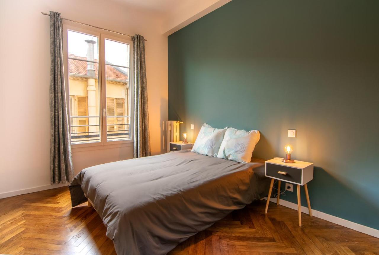 Apartment Theatre De La Cite