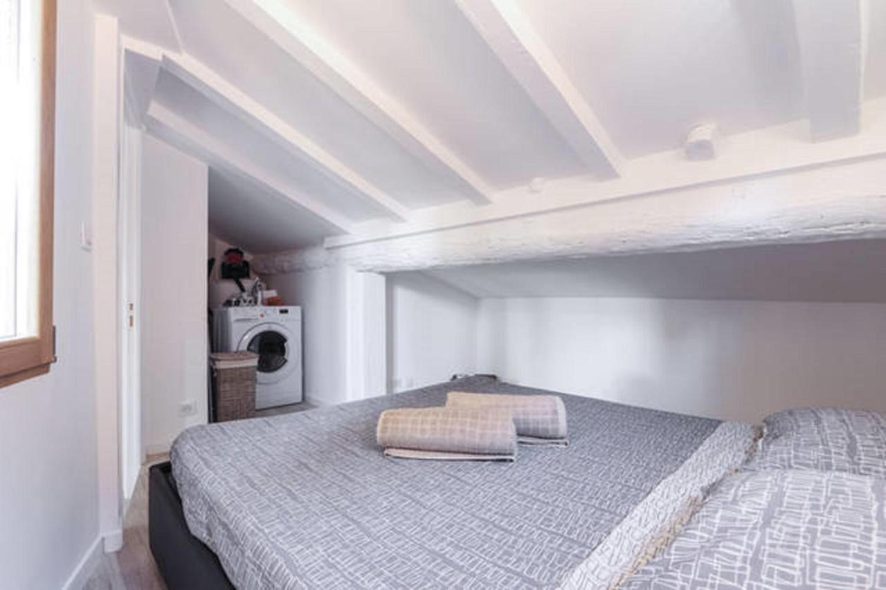 Apartment Gilly 4 - Exceptional 2beds, Sea View, Modern,a/c, Old Town Nice