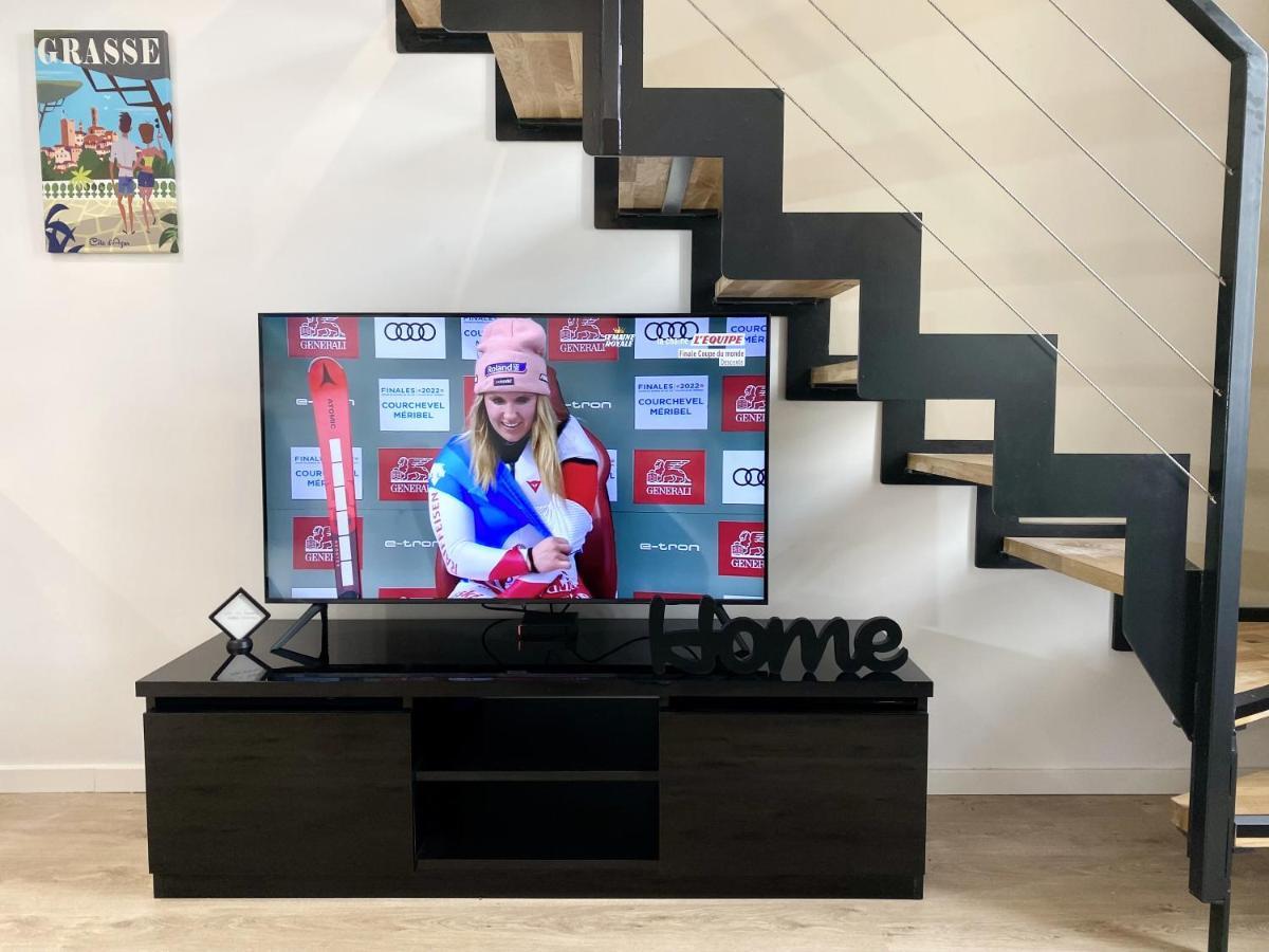 Lamartine Flat - Brand New