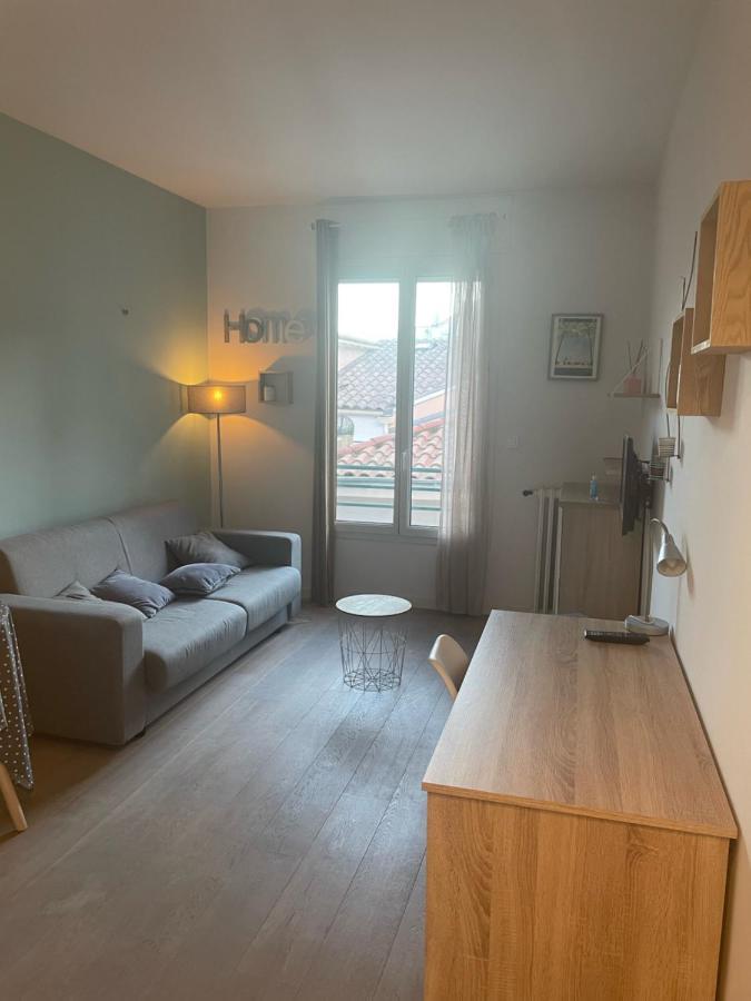 Apartment Magenta *