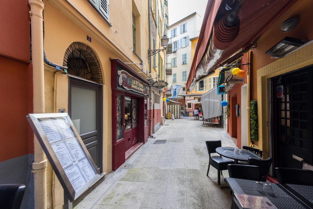 Charming 2 Bdr Old Town Nice