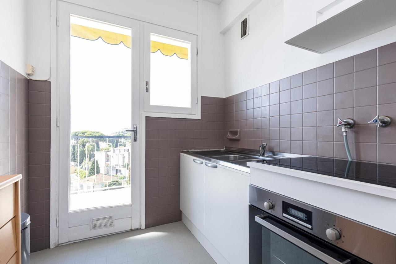 Open View & Garage Apartment Nice