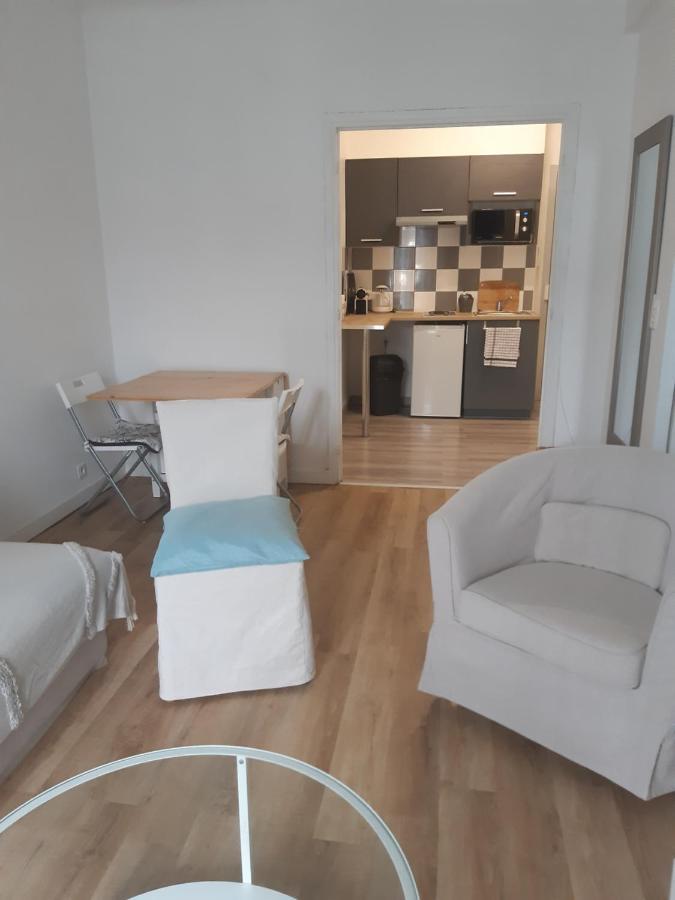 T2 Entierement Equipe, Proche Toutes Commodites Nice