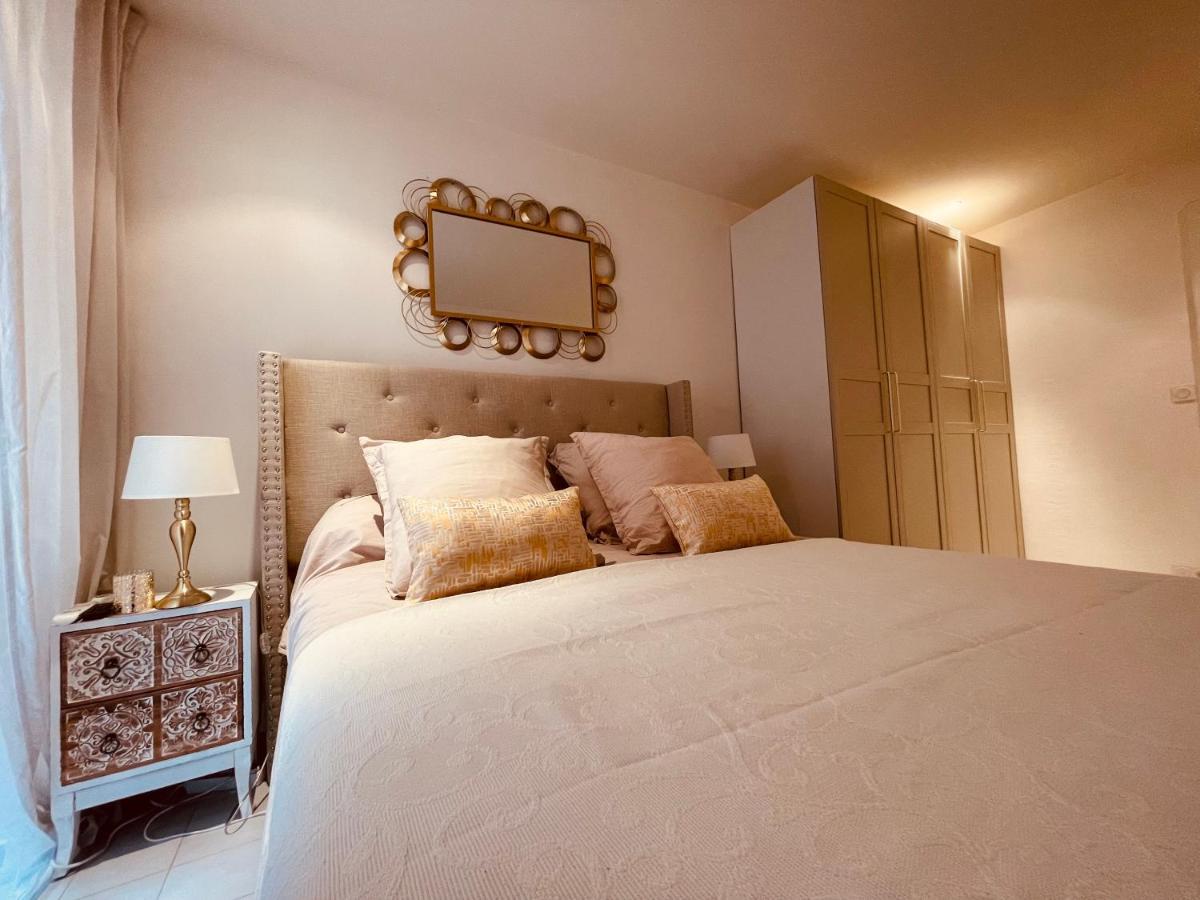 Renting - Paganini - Spacious - 2 Bedrooms - King Bed - Bathtub - Heart Of Nice