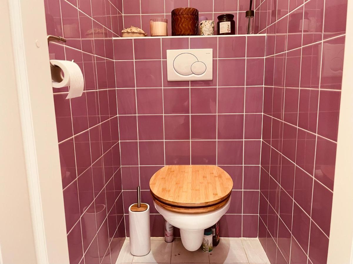 Renting - Paganini - Spacious - 2 Bedrooms - King Bed - Bathtub - Heart Of Nice