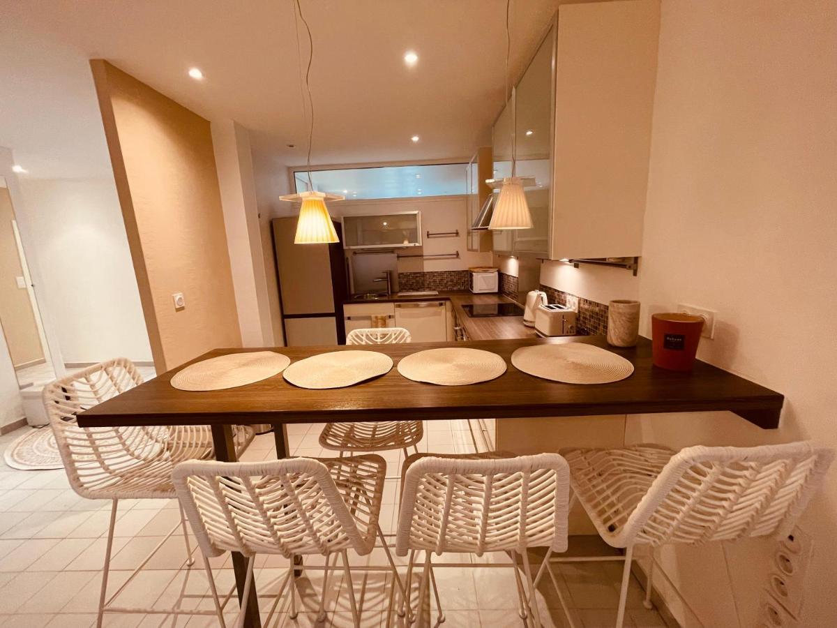 Renting - Paganini - Spacious - 2 Bedrooms - King Bed - Bathtub - Heart Of