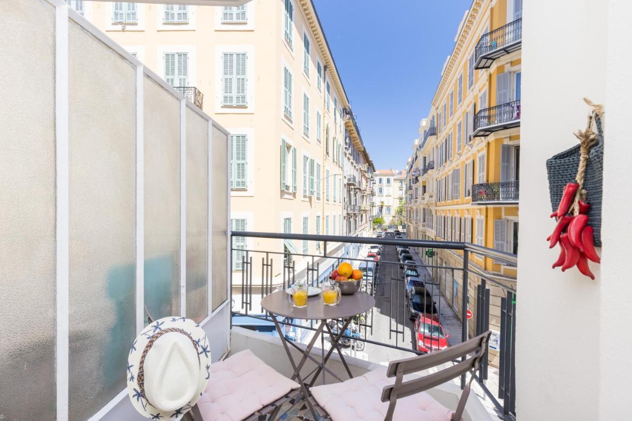 Feel - France 93 Nice