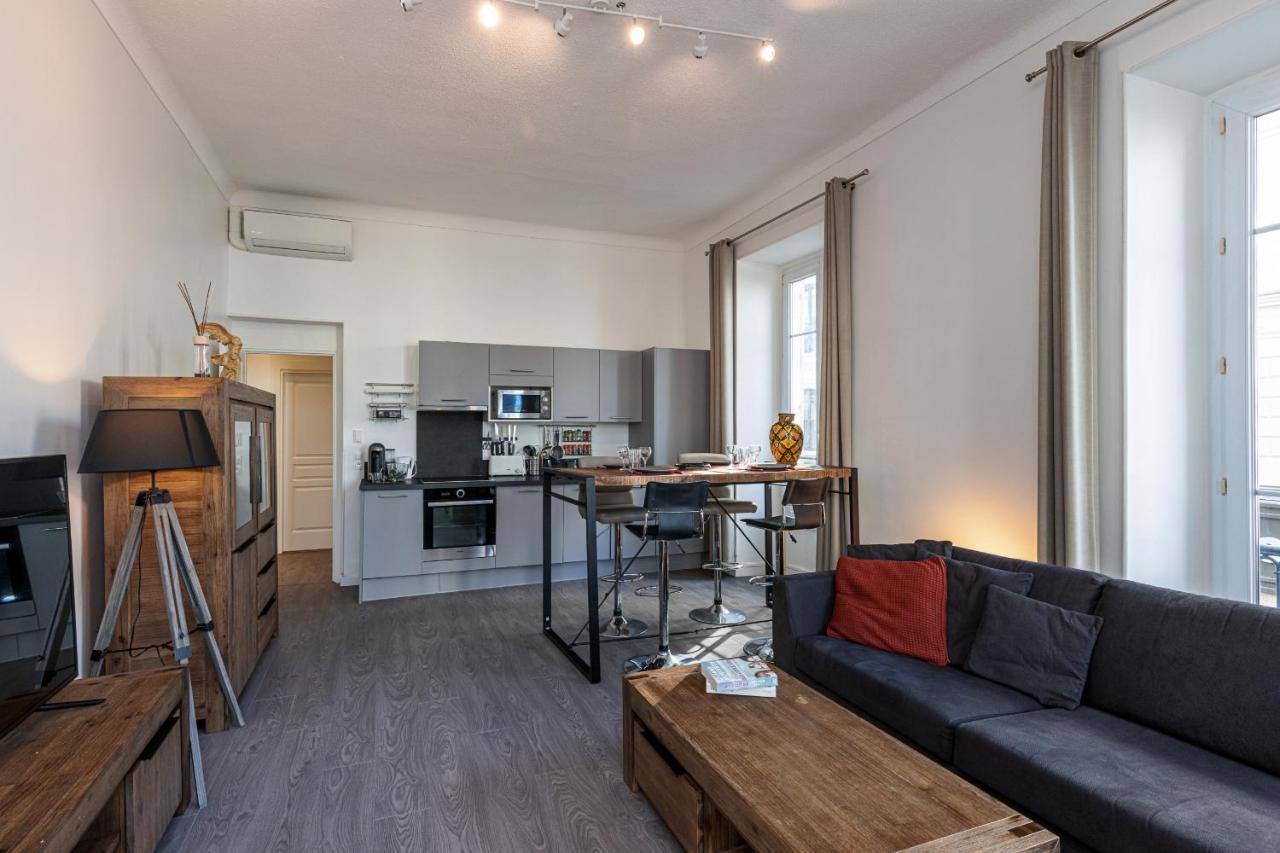 Jean Medecin Av - Large 2 Bdrs Ac Apartment Nice