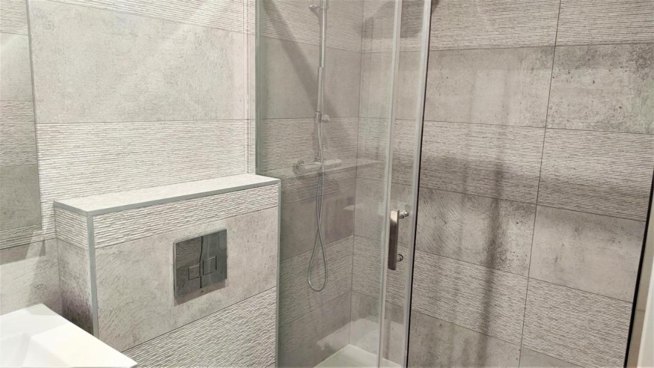 Apartment Hypercentre Lamartine 001