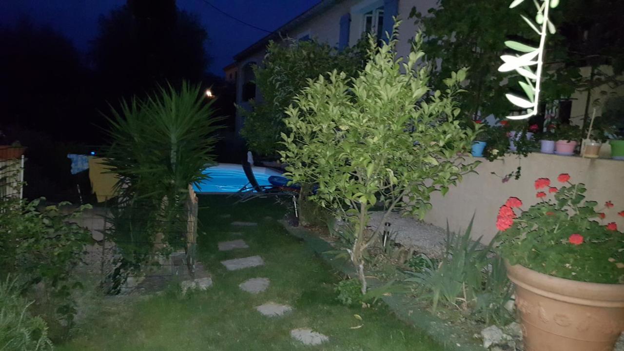 Apartment Partie De Sur Colline Au-dessus De *