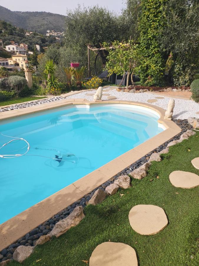 Partie De Sur Colline Au-dessus De Apartment Nice