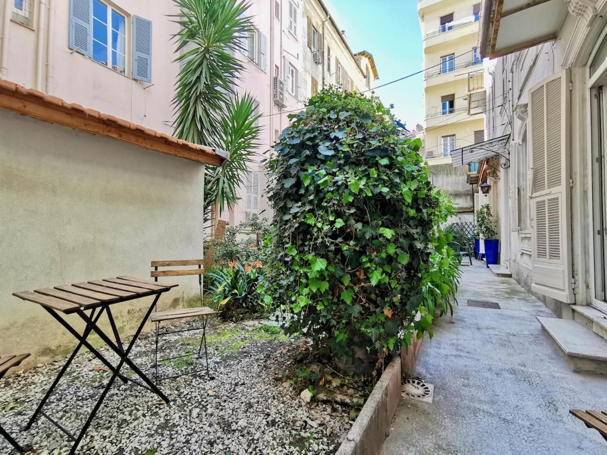 Le Jardin Clemenceau By Guys