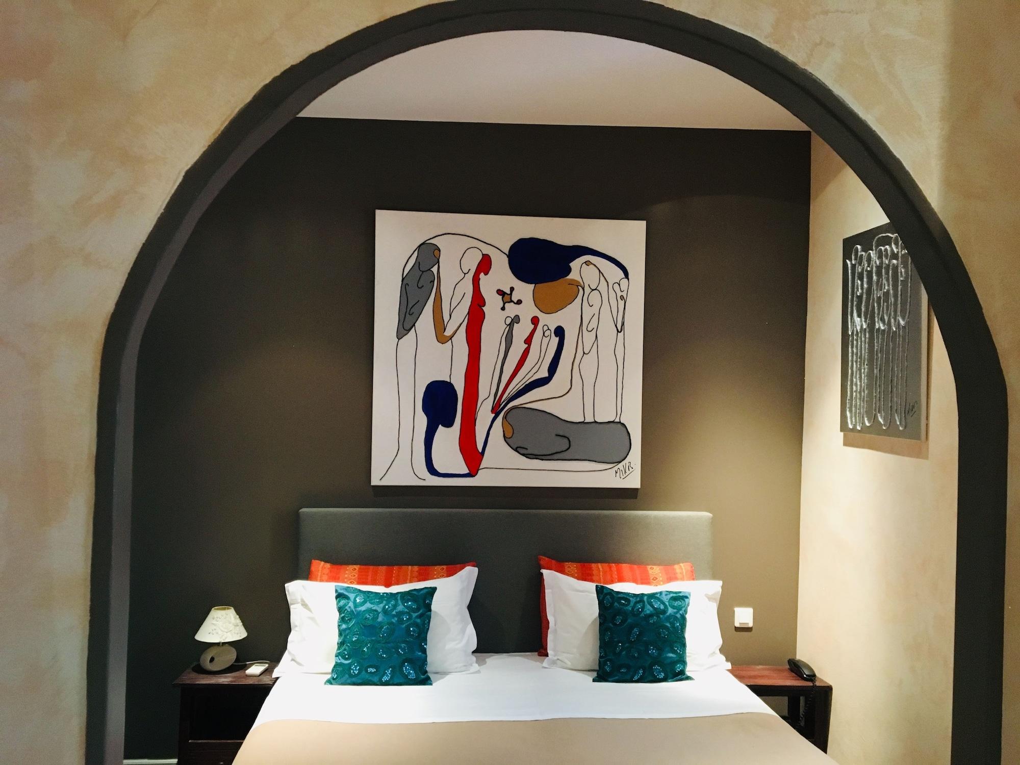 Hotel La Tour 3*