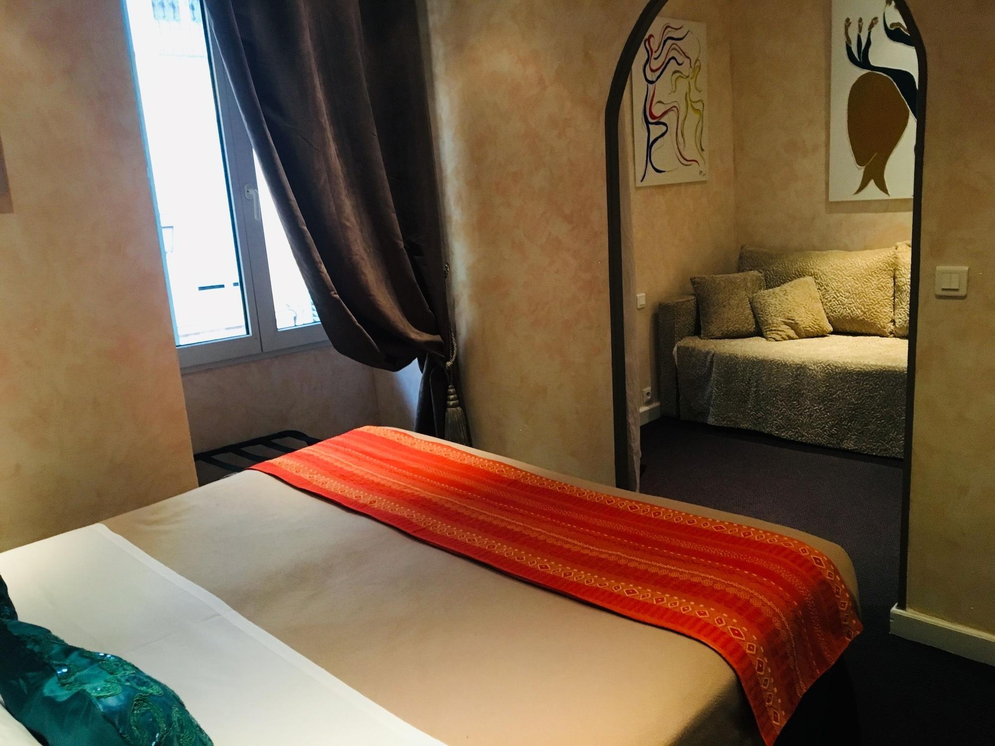 Hotel La Tour 3*