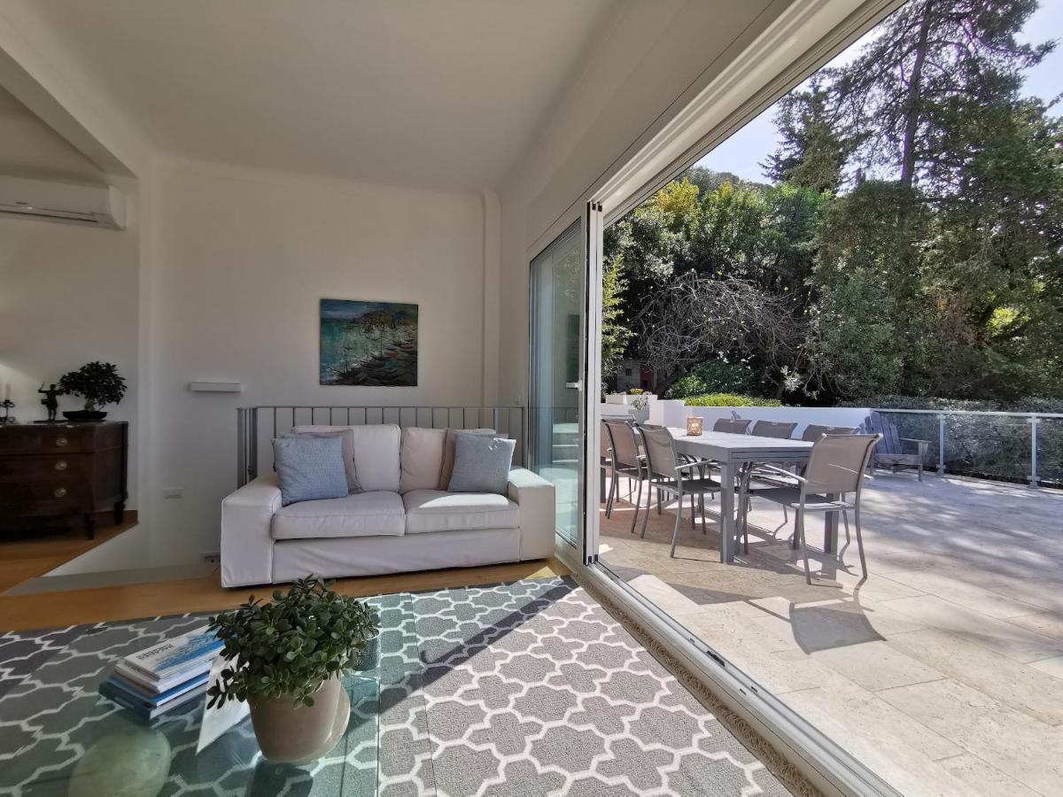 Villa Rose By Guys