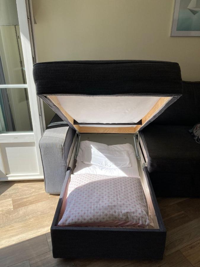 100m From The Sea Apartment *