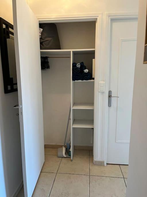 Apartment Ouest, Studio Near The Beach Nice