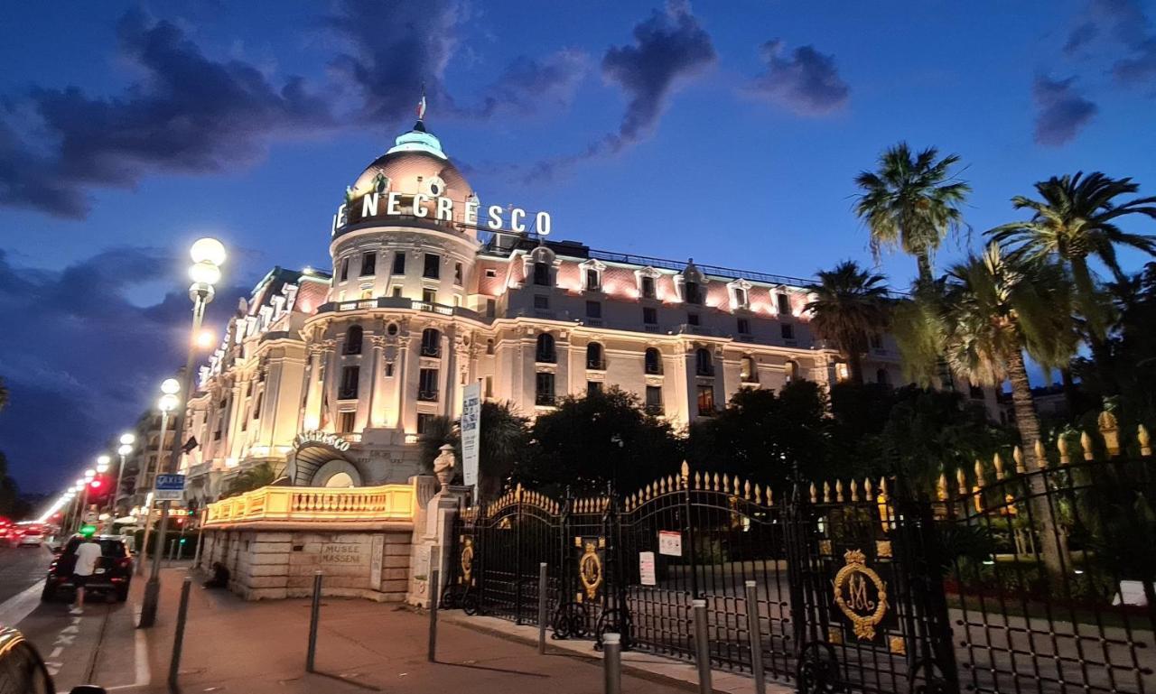Apartment From 1882, Romantic Flat, In The Golden Square