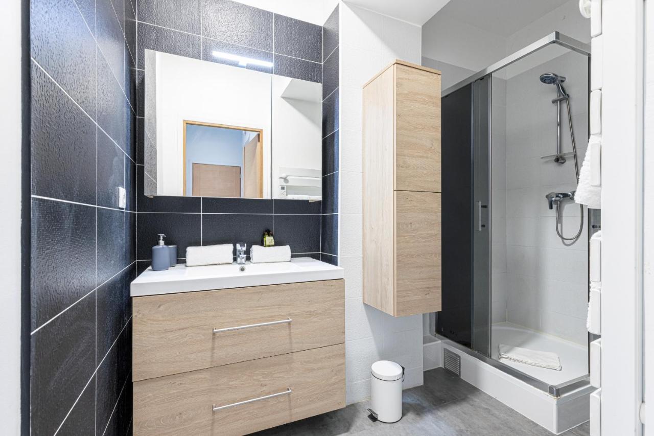 Apartment Large 3 Bdr Center Nice