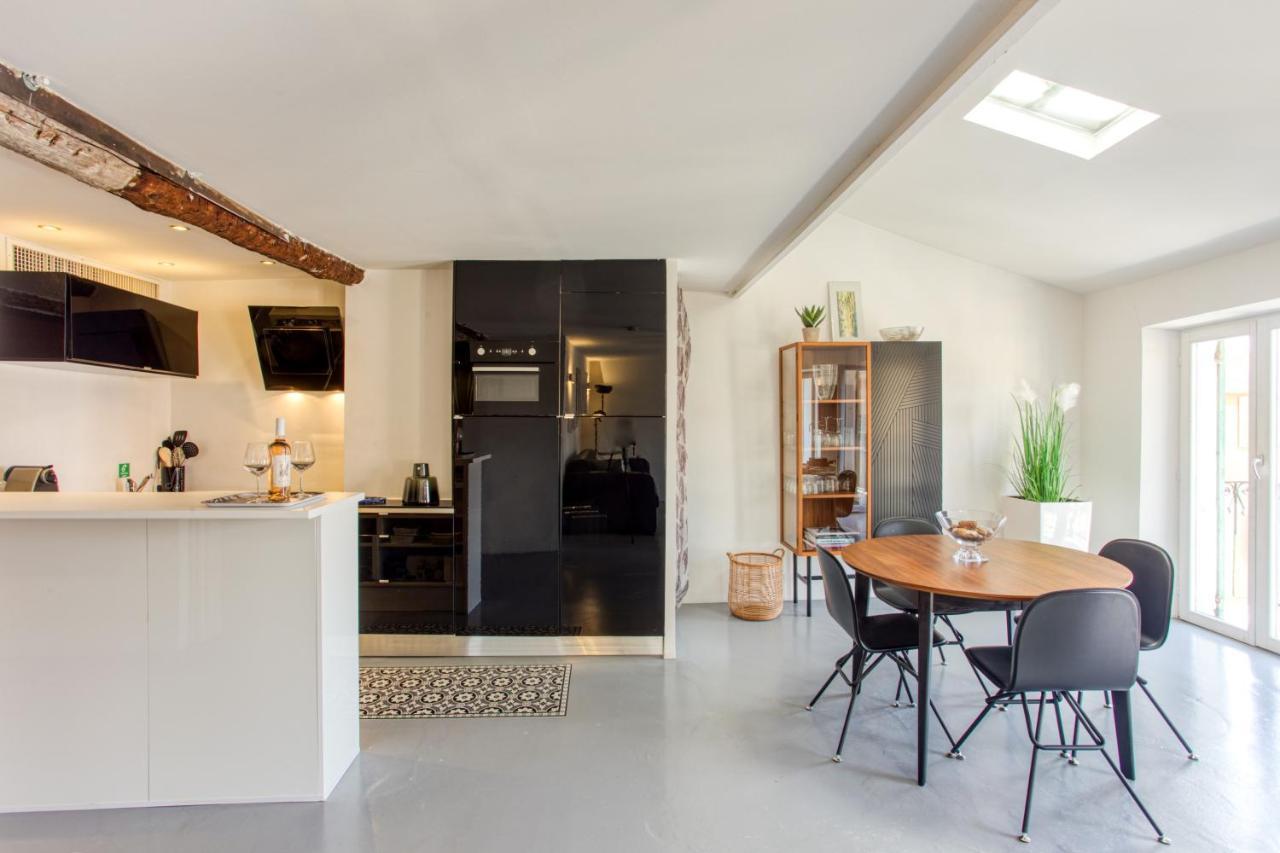 Ross 5- F2, Lumineux, Balcon, Loft, Clim, Vieux-nice Nice