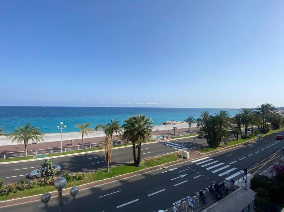 Le Maryland, Spacieux 2 Pieces Sur La Promenade Des Anglais - Vue Sur La Mer Apartment