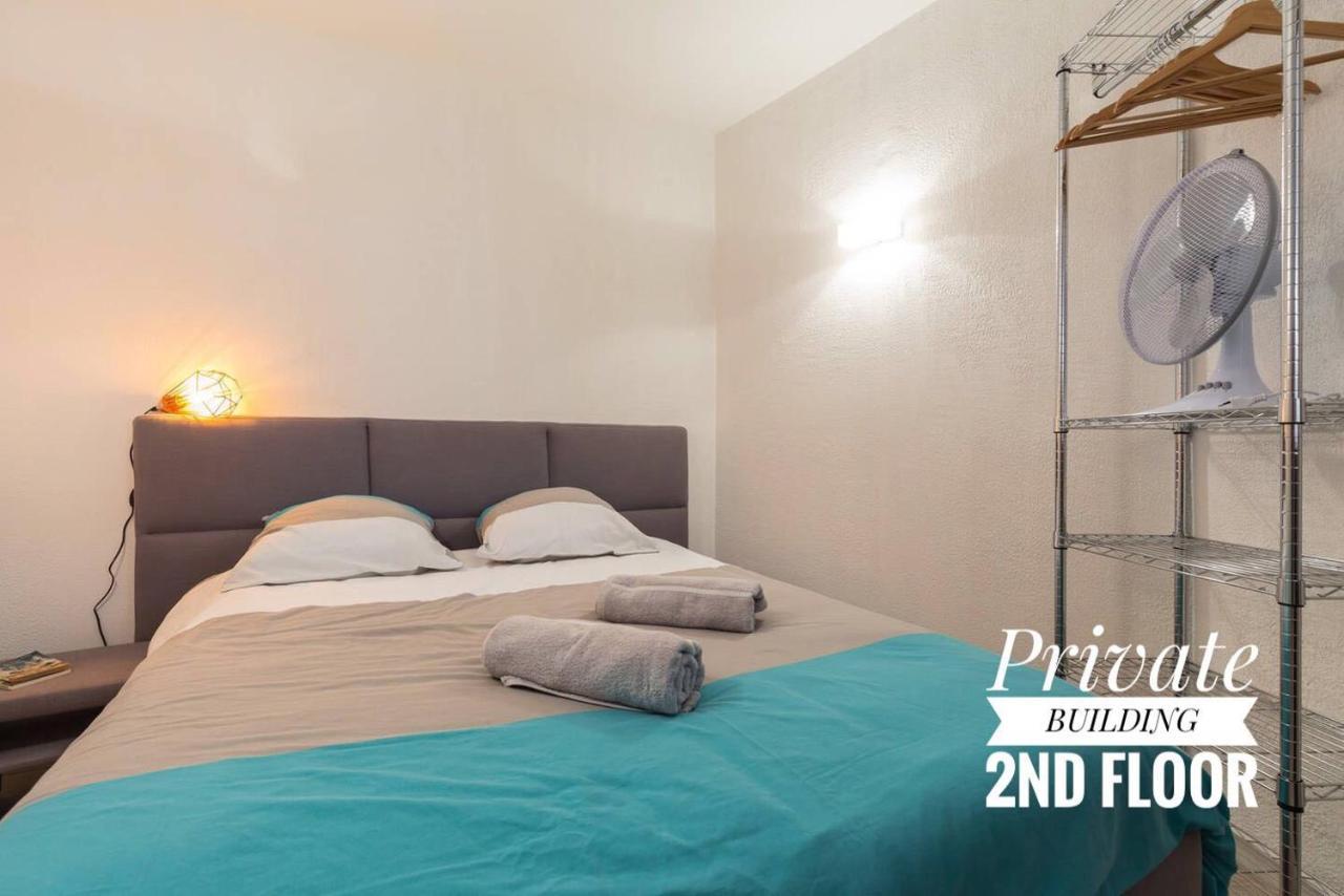 Appartement Private Building, 4 Apts, Unique At Nice- Old Town Nice