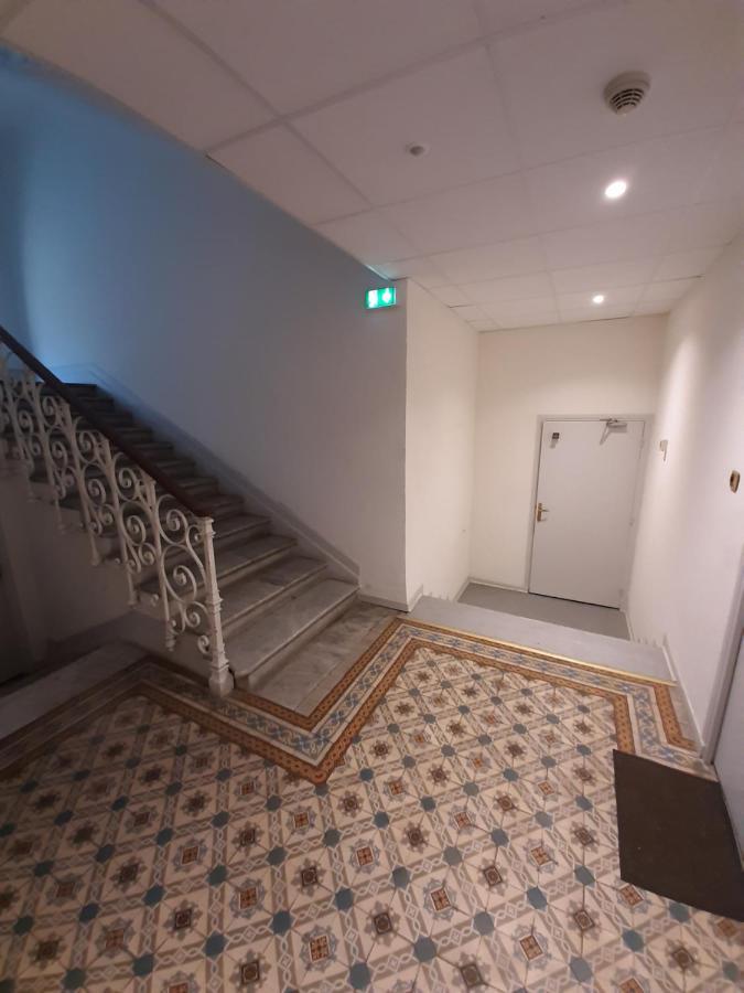 Lovely Air Conditonned Center *