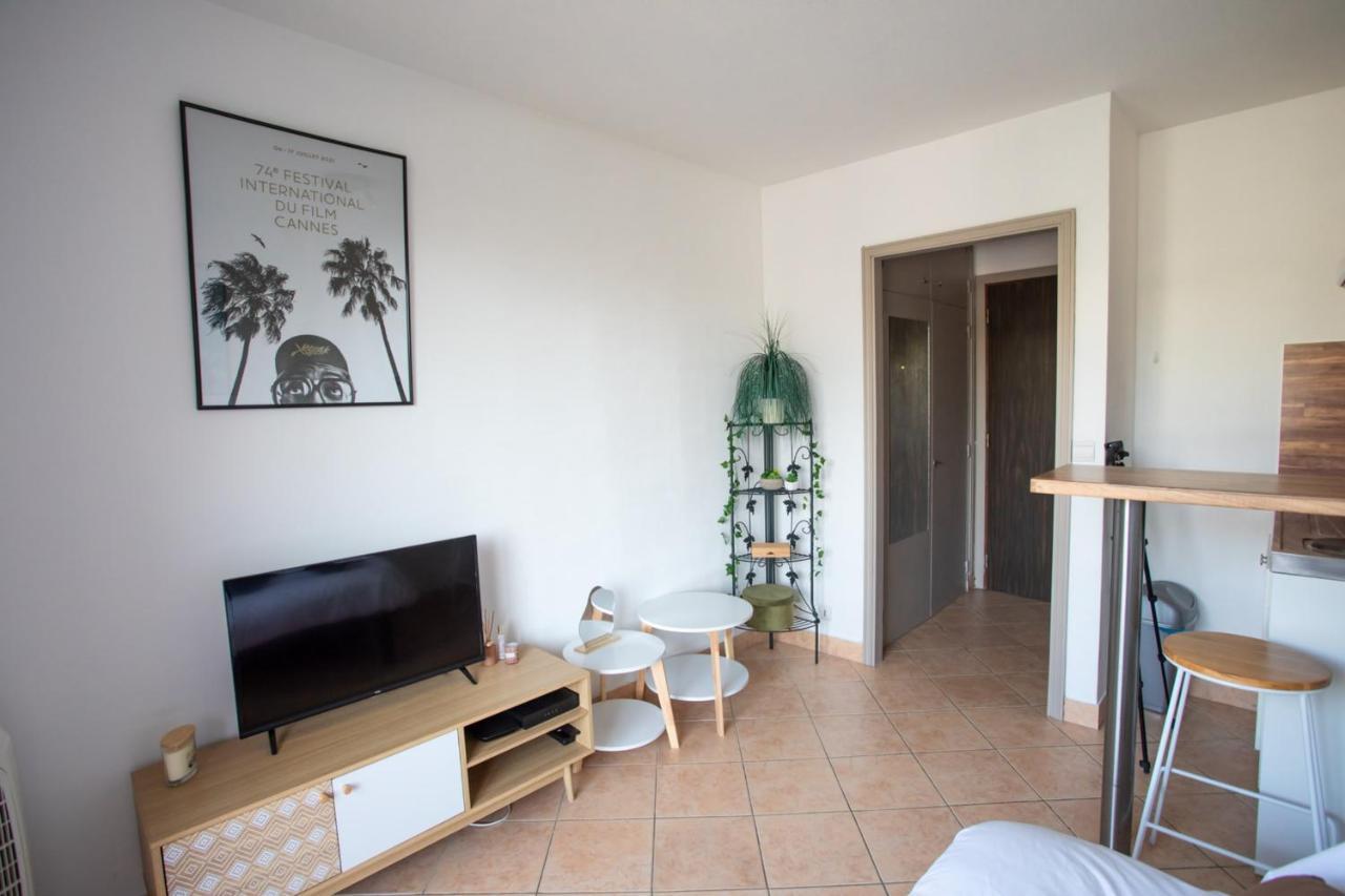 Leane Studio Nice Apartment Nice