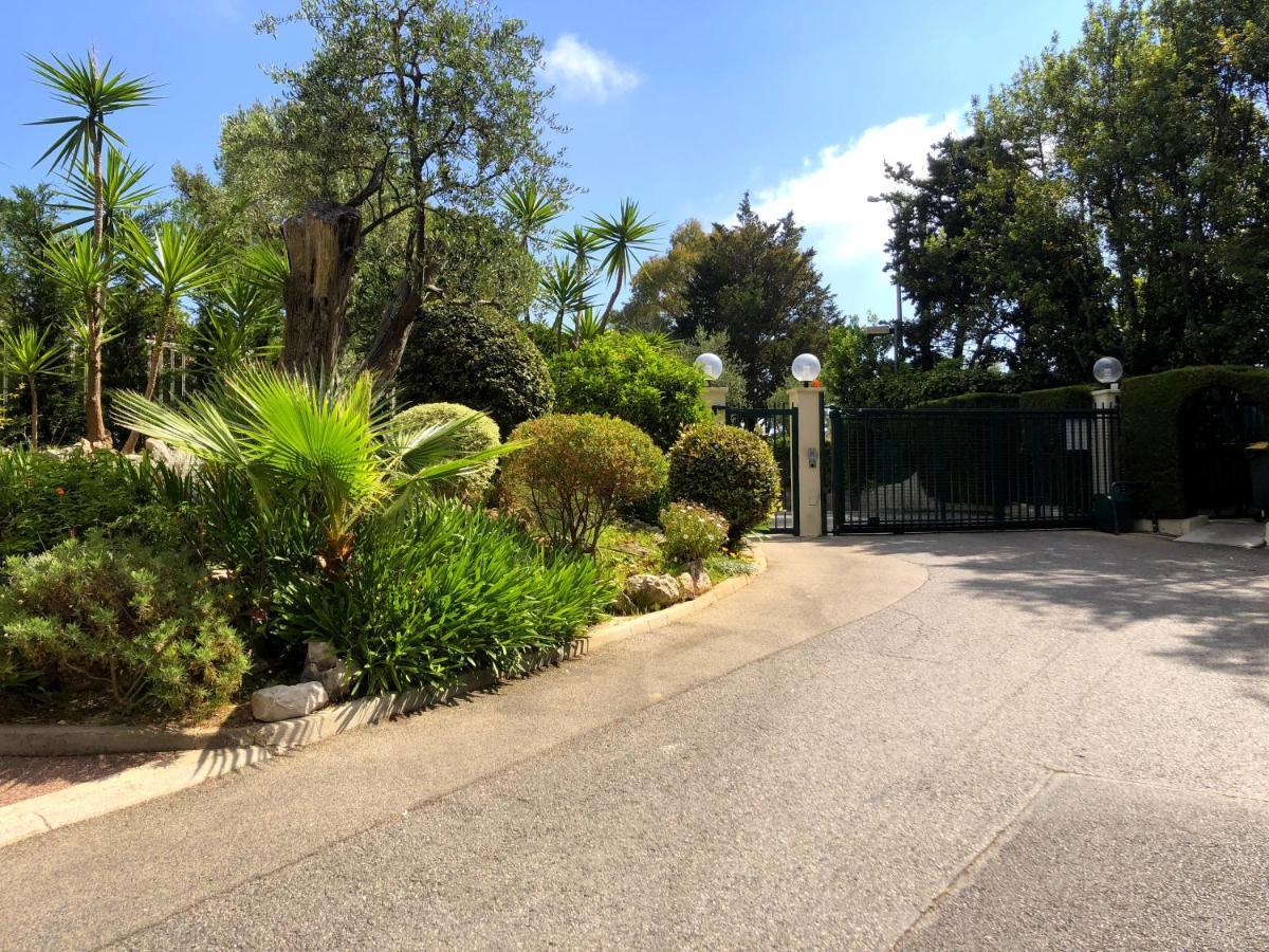 Apartamento Oasis Mediterraneen Piscine & Parking Calme Absolu
