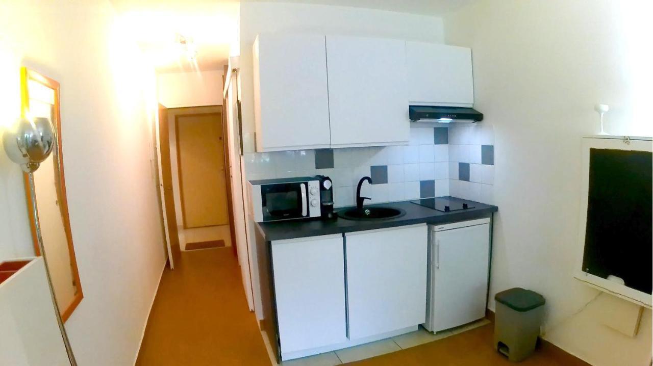 25 Joseph Giordan Apartment