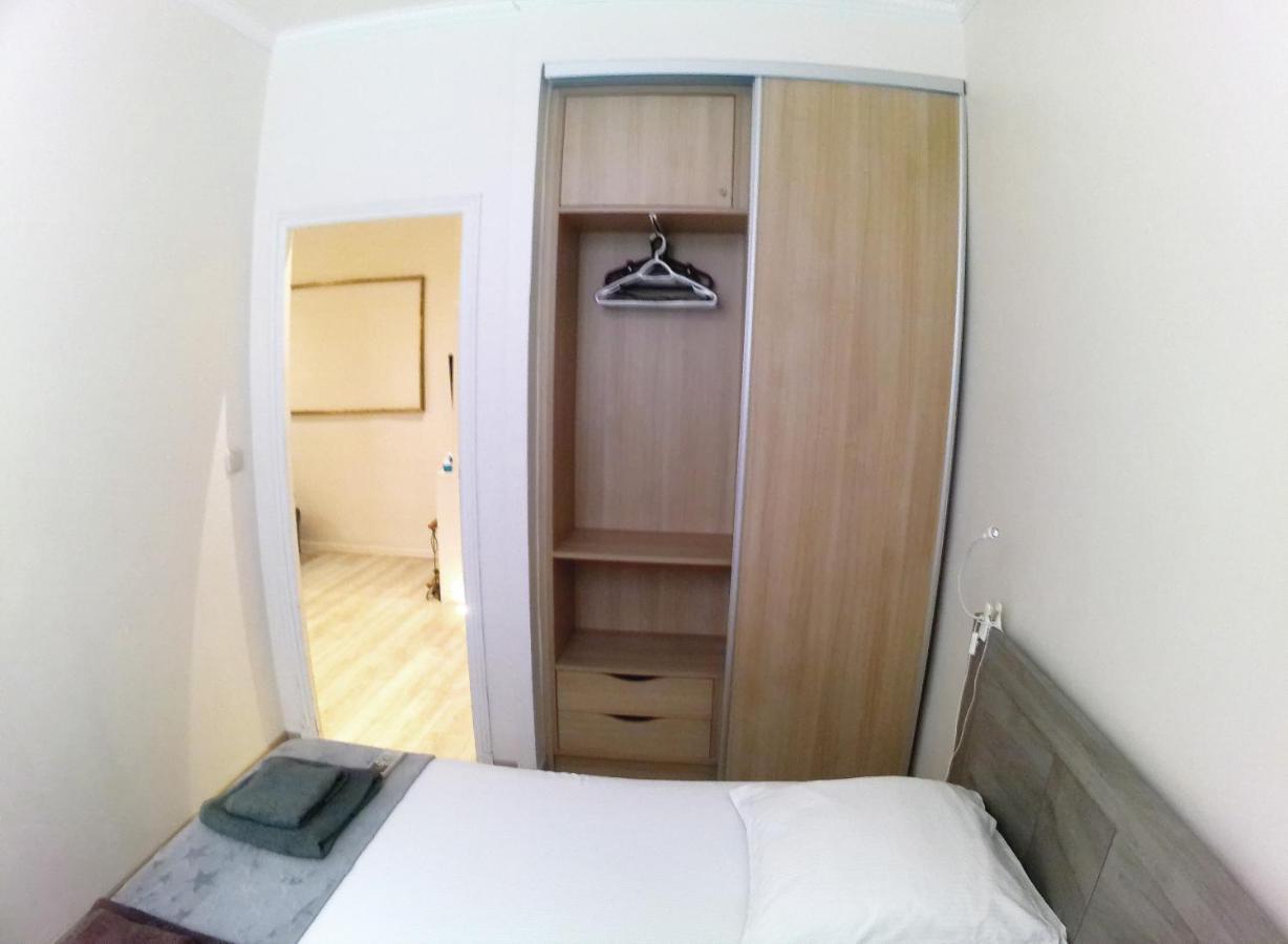 Apartment In The Heart Of *