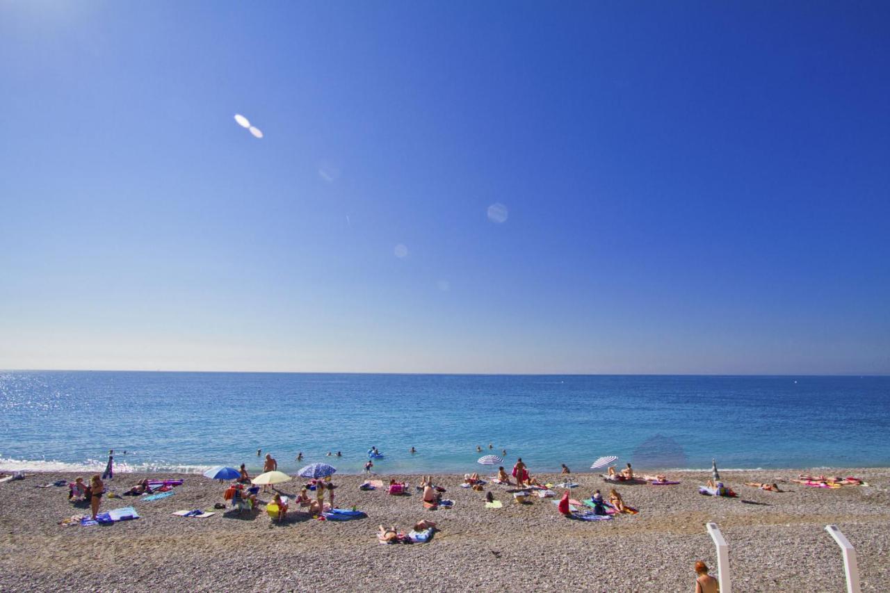 Sea Front Cedres Promenade Apartment