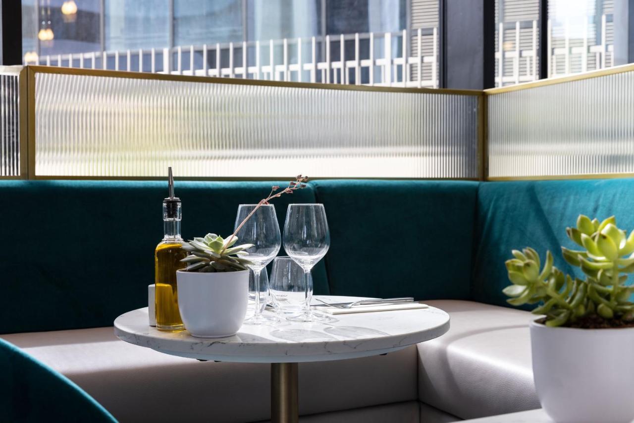Hotel Sheraton Airport 4*
