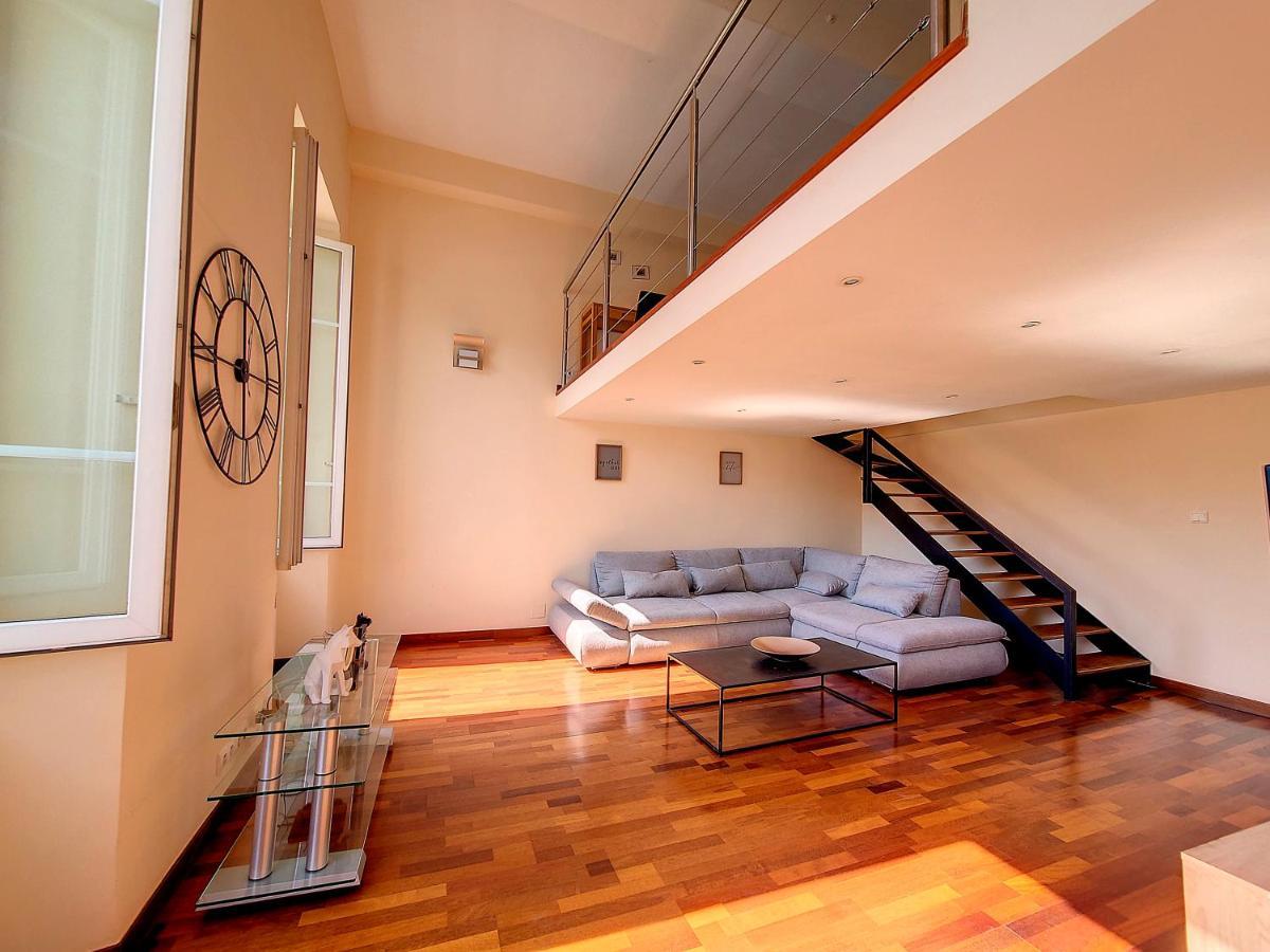 Loft Sur Le Port De *