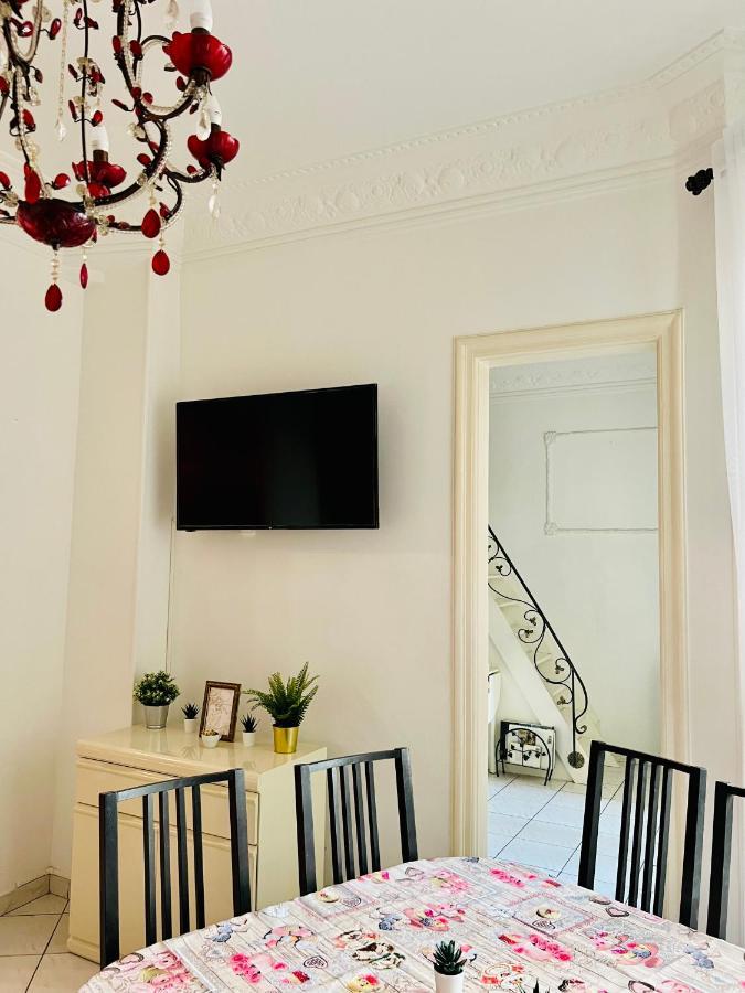 L'imperator - Prive 4 A 6 Couchages Apartment *