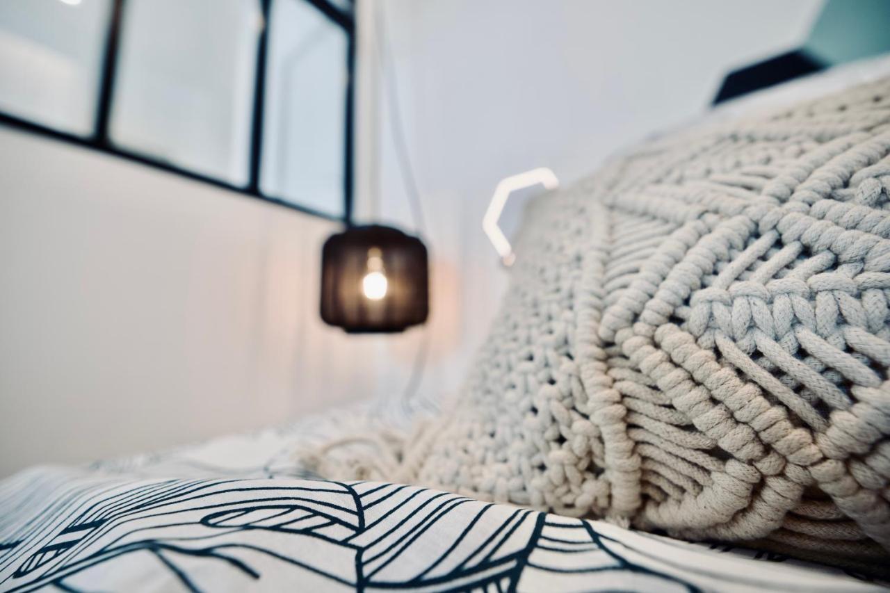 New ! Superbe Studio Vieux - Climatise * Nice