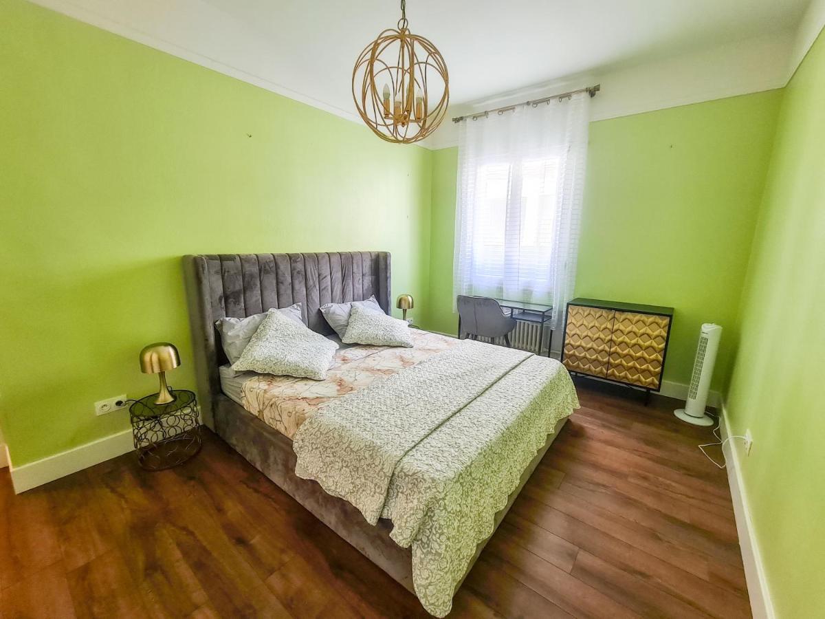 à Proximité De La Appartement *